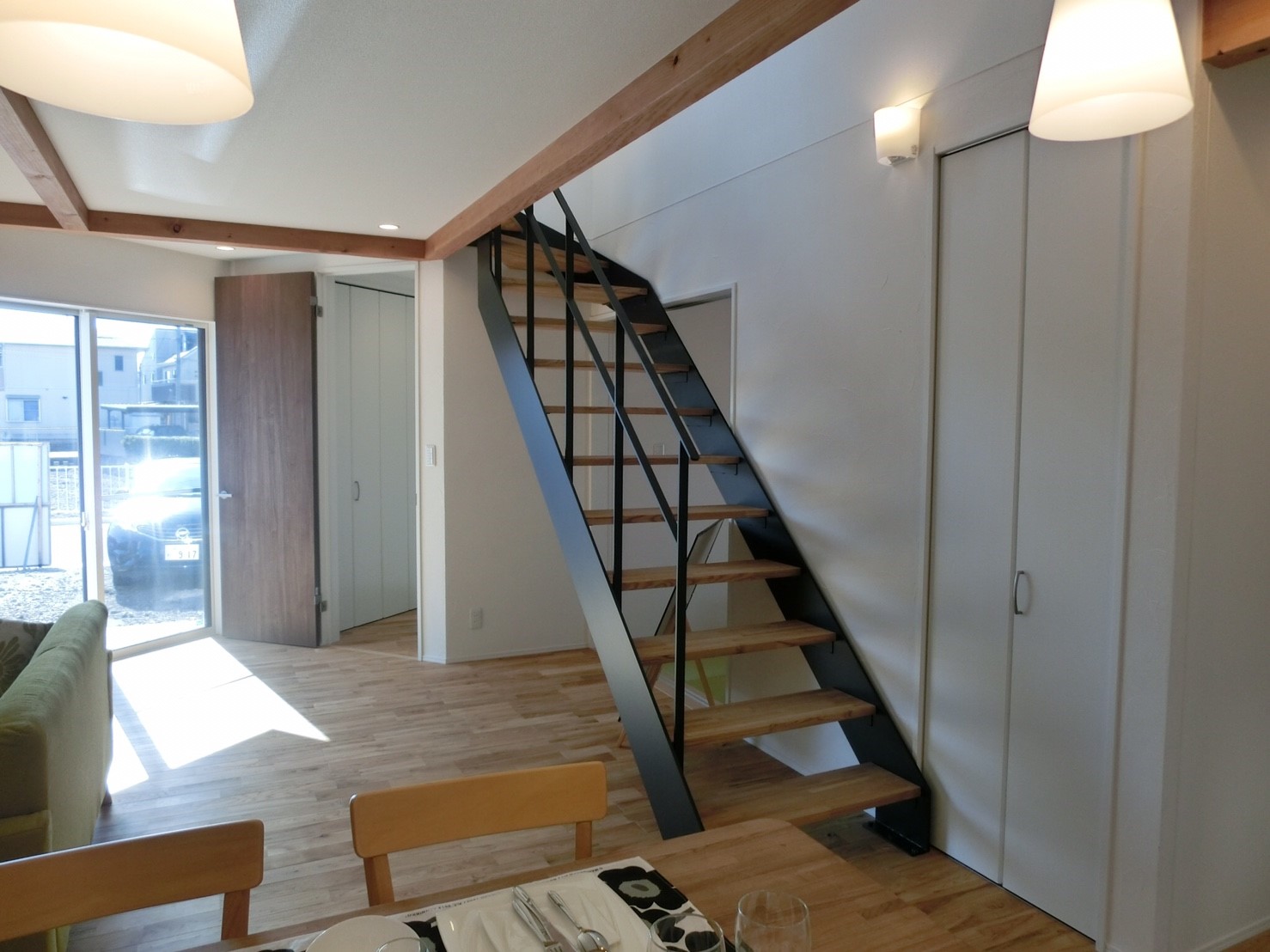 �A�C�A�����[�N���H�[�X�܏Y��